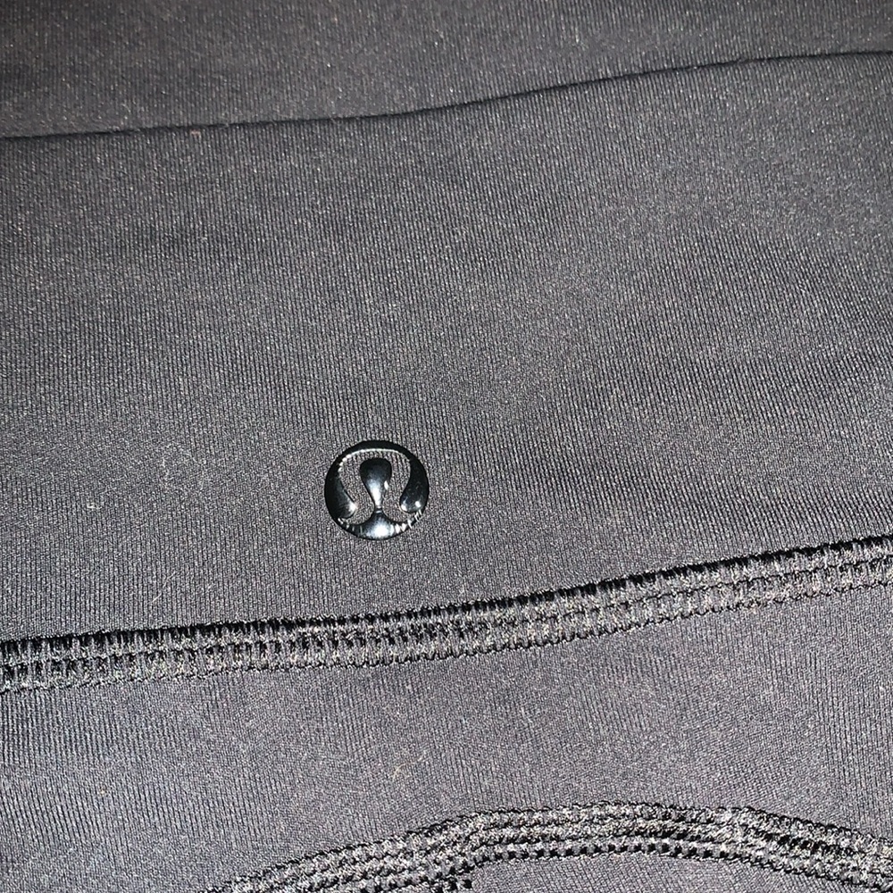Lululemon Cropped Leggings Size 2-4 - Picture 7 of 8
